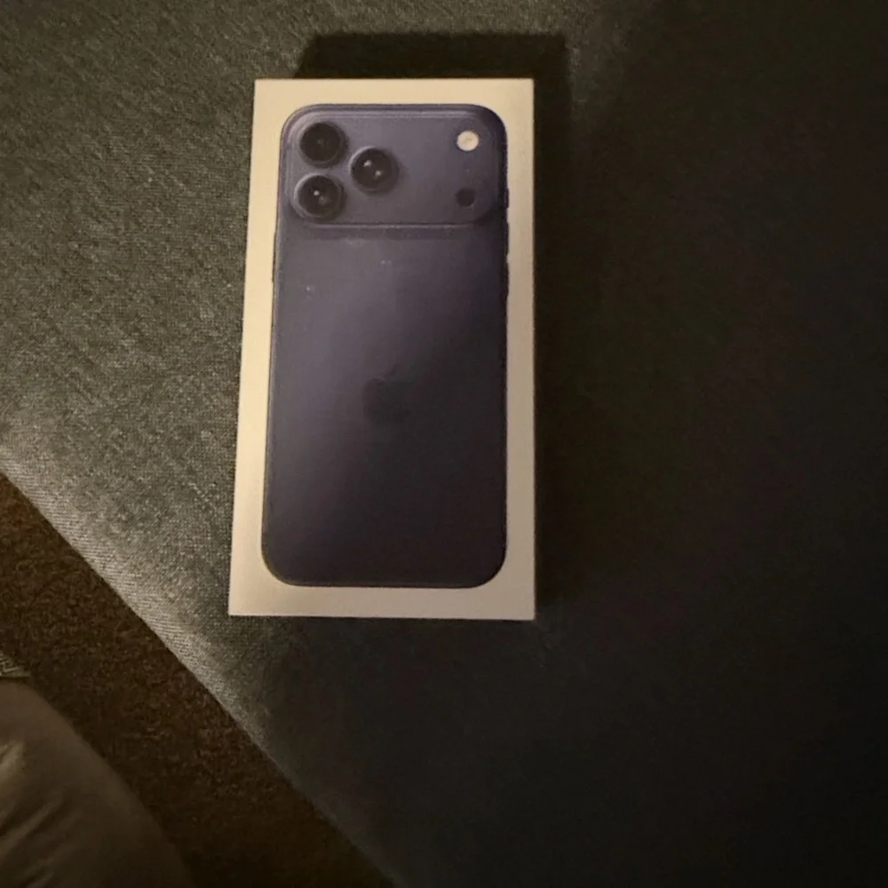 Apple iPhone - Dark Gray